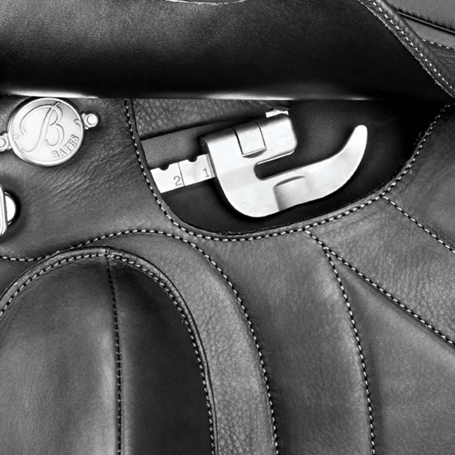 Bates Innova Mono+ Dressage Saddle